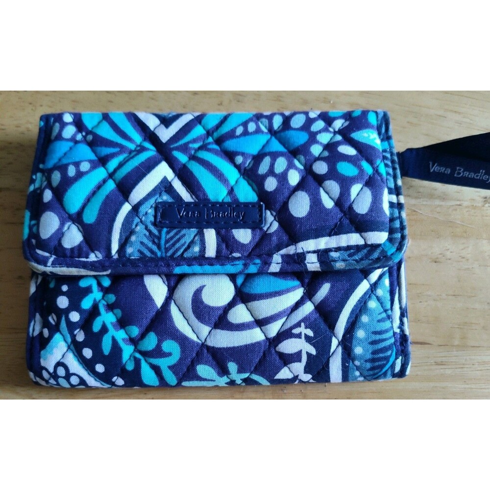Vera Bradley Tri Fold Euro Wallet Nomadic Floral Quilted